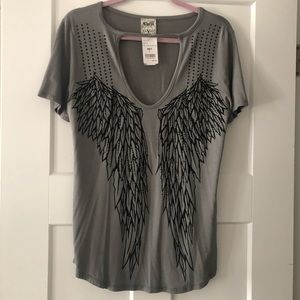 Grey tee with jeweled wings